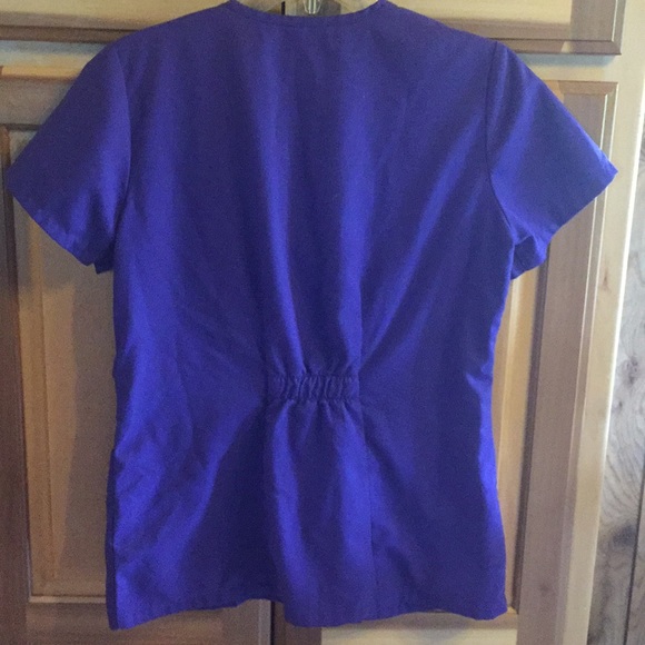 Grey’s Anatomy purple scrub top, size small - Picture 3 of 3